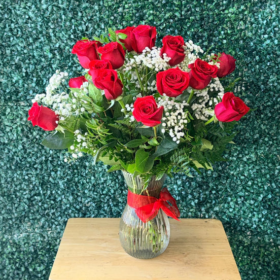 18 Red Roses - Flower World