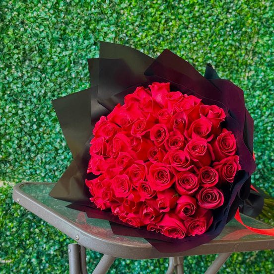 50 Rose Bouquet - Flower World
